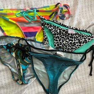 Bikini bottom separates bundle
